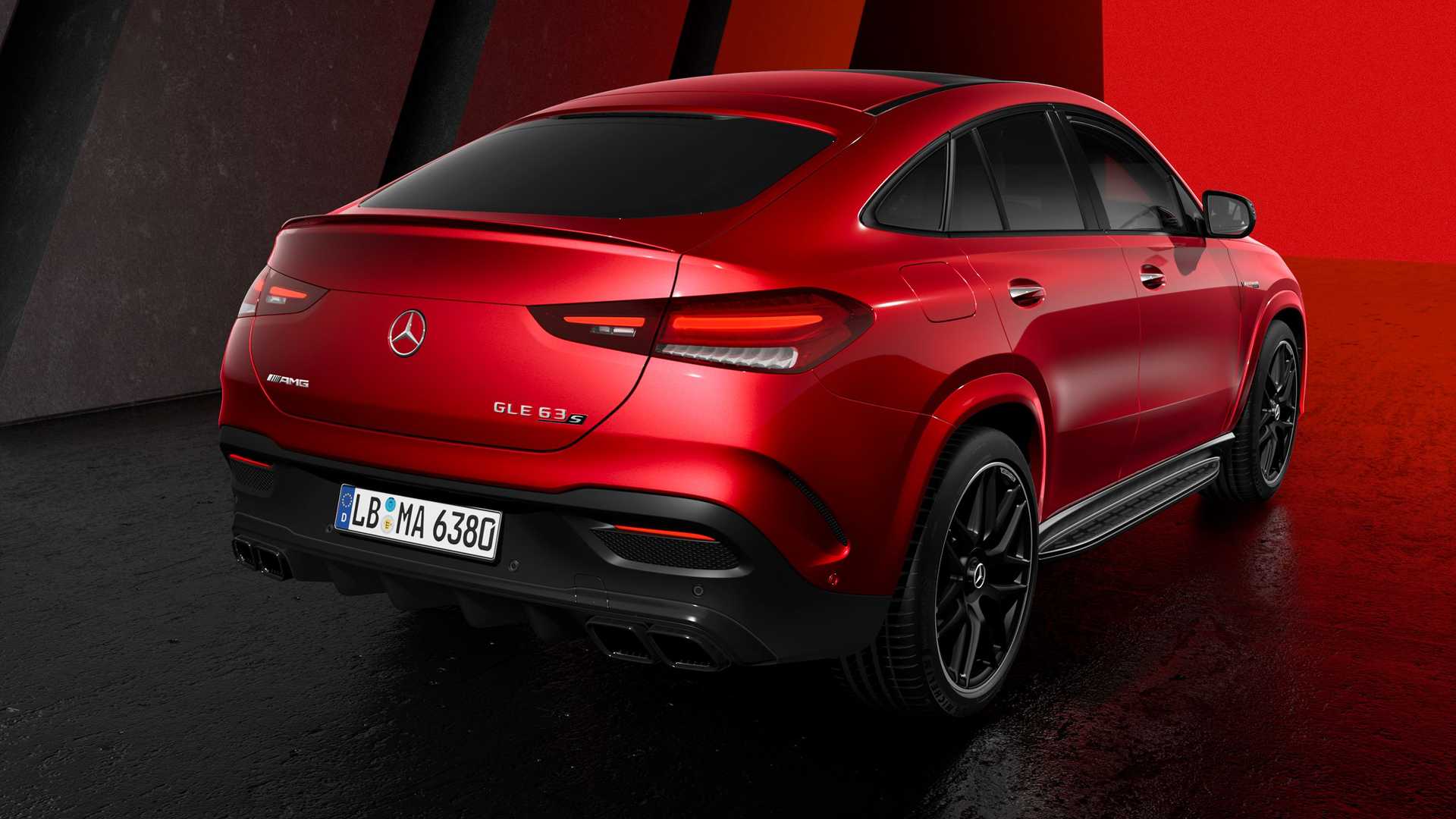 Makyajlı Mercedes GLE ve GLE Coupe tanıtıldı