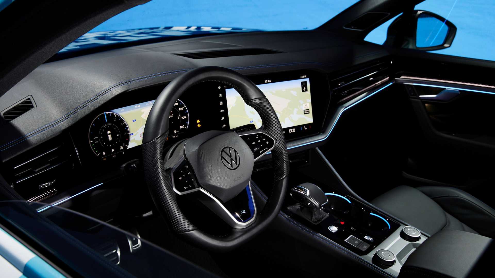 Makyajlı Volkswagen Touareg, Avrupa'da aydınlatmalı arka logoya sahip ilk Volkswagen modeli olacak