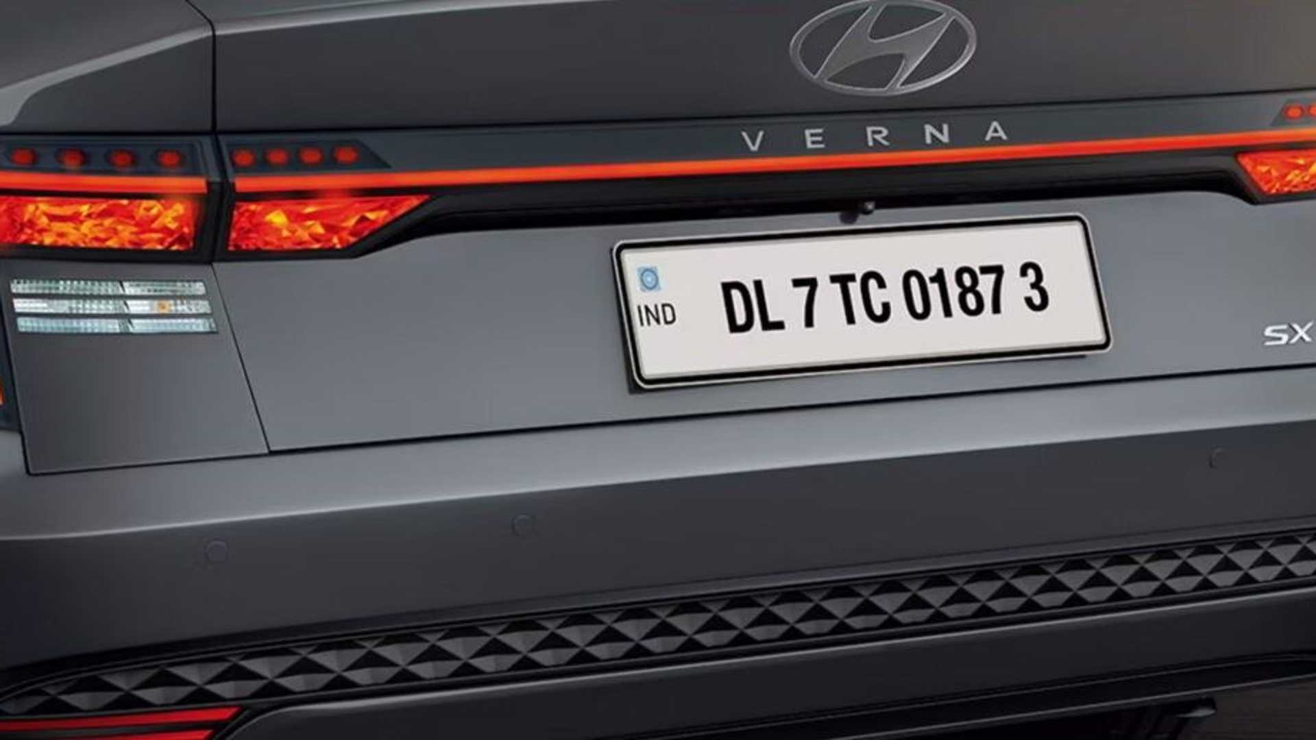 Yeni Accent'in izleri: 2023 Hyundai Verna tanıtıldı