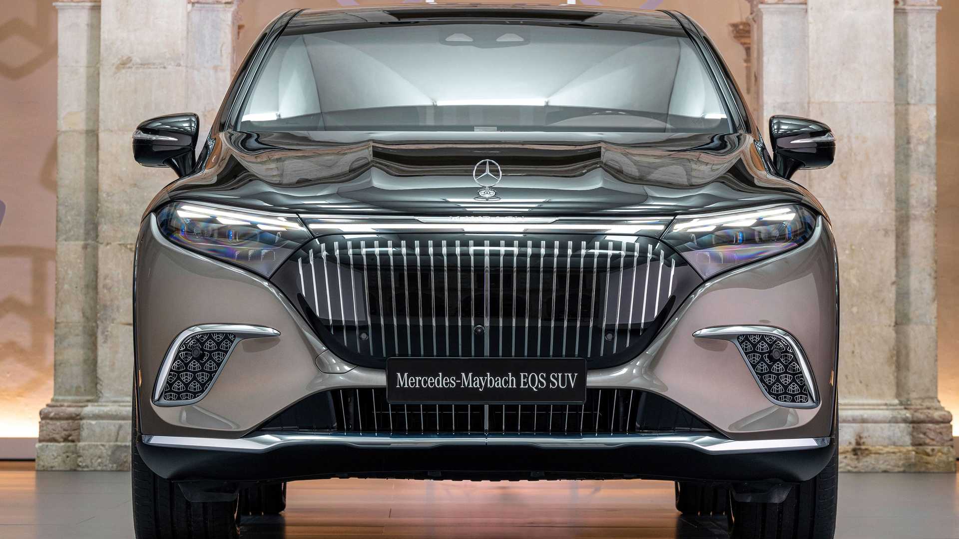 2024 Mercedes-Maybach EQS SUV tanıtıldı: Lüks markanın ilk tam elektrikli modeli