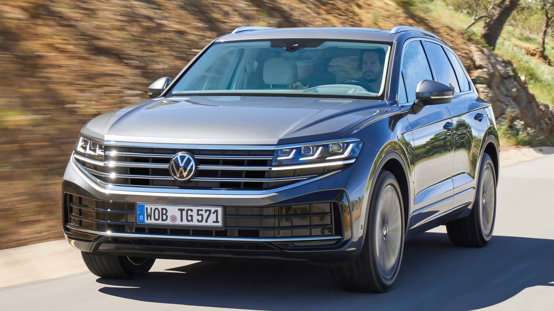 2024 Volkswagen Touareg tanıtıldı: Daha gelişmiş LED farlar, aydınlatılmış arka logo