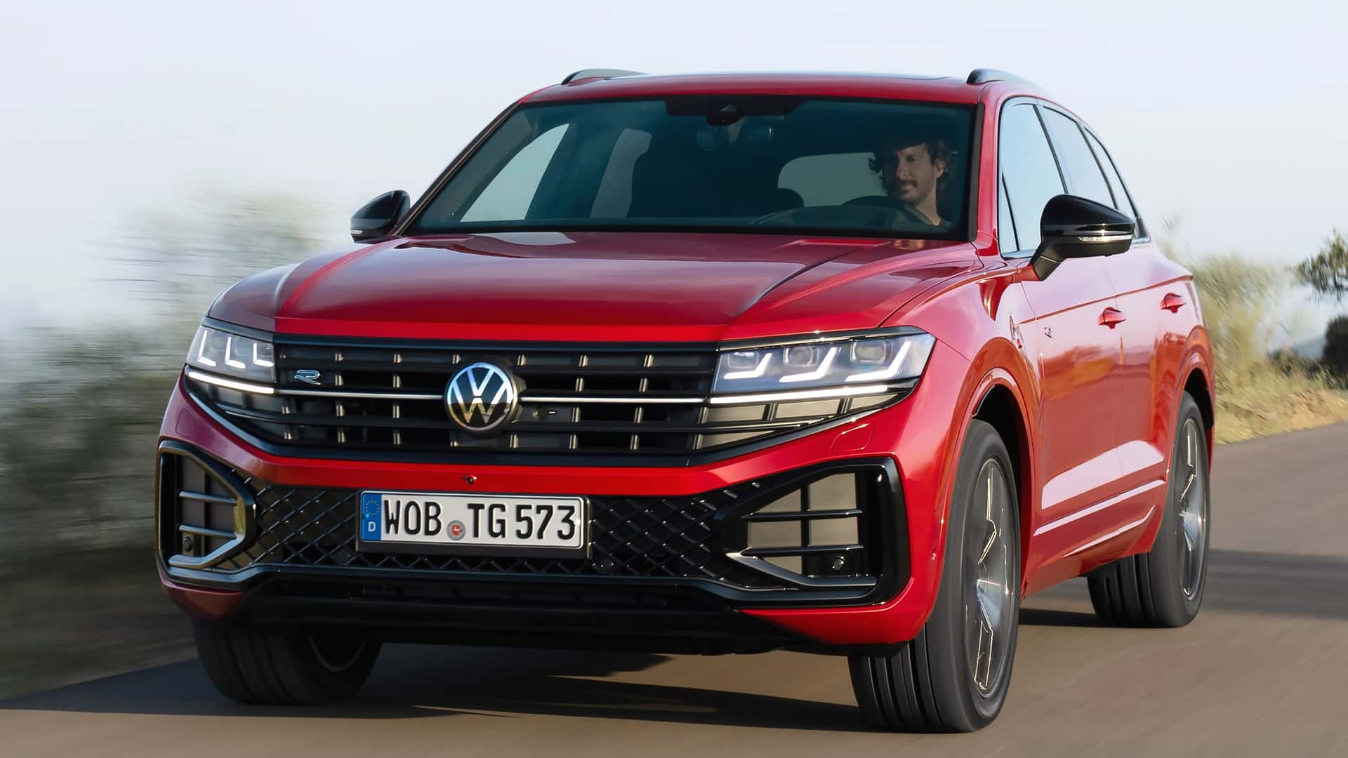 2024 Volkswagen Touareg tanıtıldı: Daha gelişmiş LED farlar, aydınlatılmış arka logo