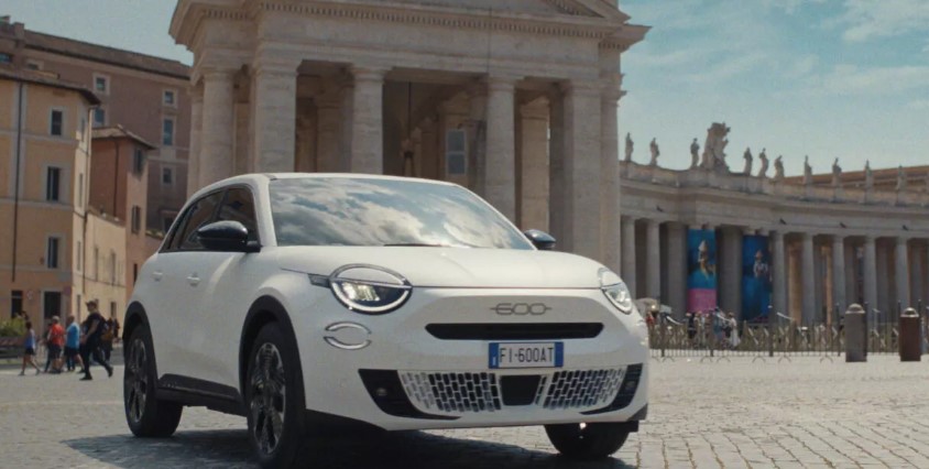 Yeni Fiat 600 crossover, paylaşılan resmi bir videoda ortaya çıktı