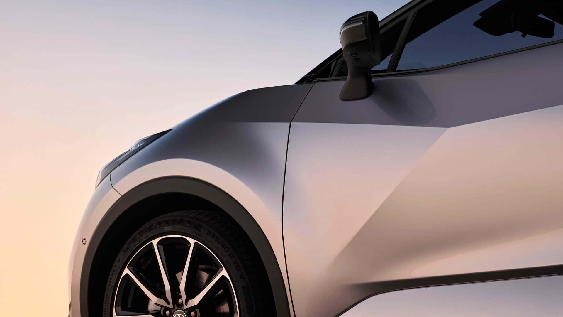 Yeni 2024 Toyota C-HR tanıtıldı: Şarj edilebilir hibrit sisteme sahip ilk yerli üretim otomobil