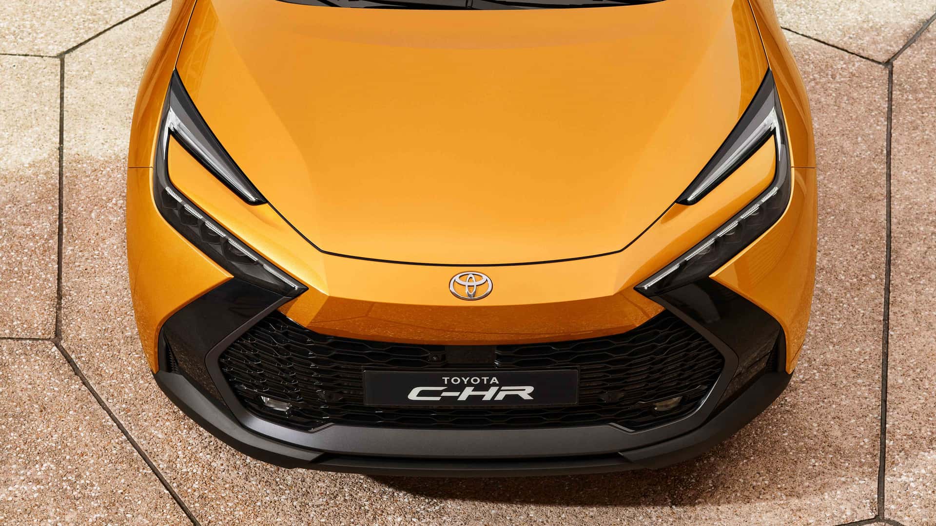 Yeni 2024 Toyota C-HR tanıtıldı: Şarj edilebilir hibrit sisteme sahip ilk yerli üretim otomobil