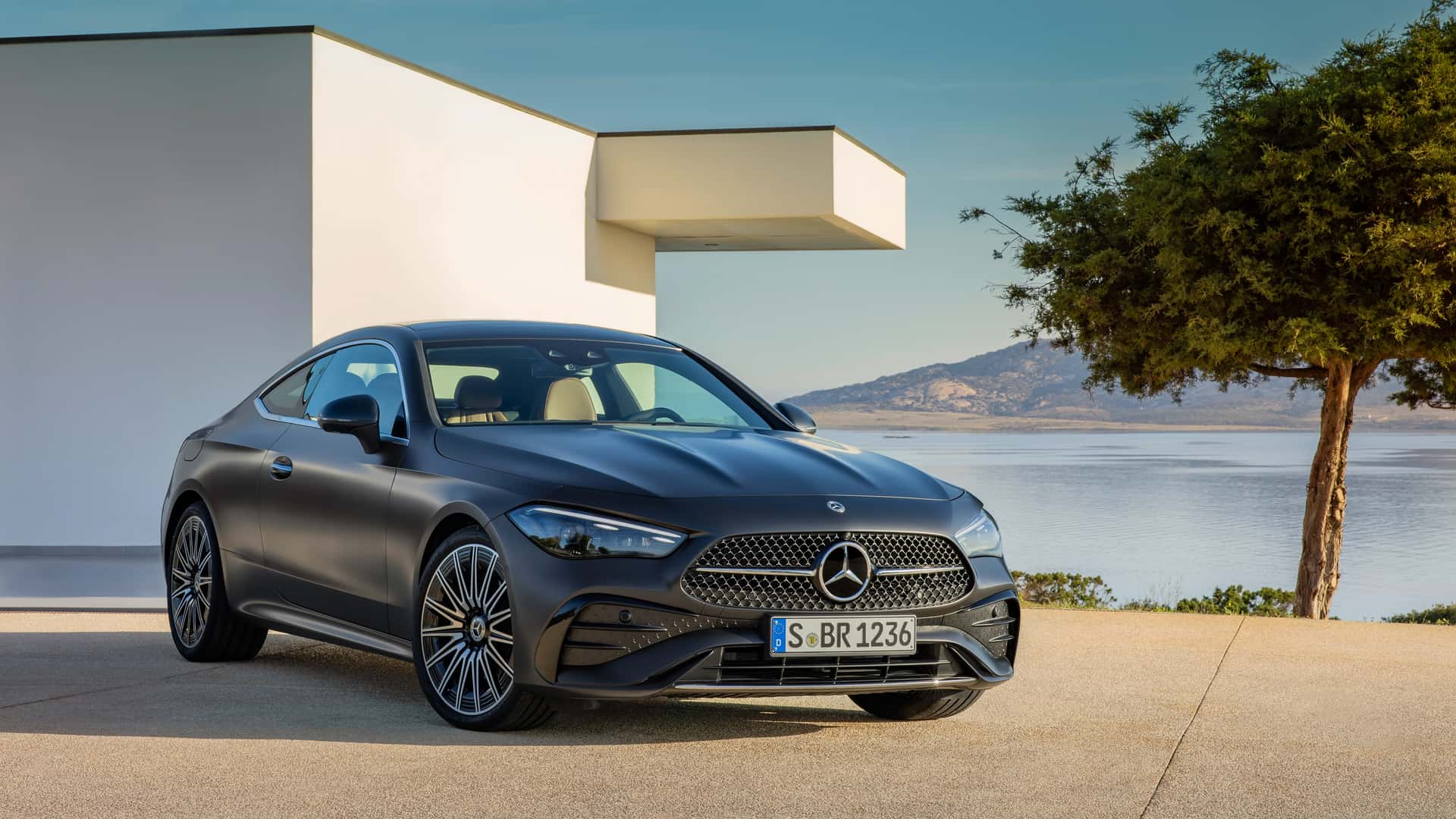 2024 Mercedes CLE Coupe tanıtıldı: İki kapılı coupe rekabetinde taze kan