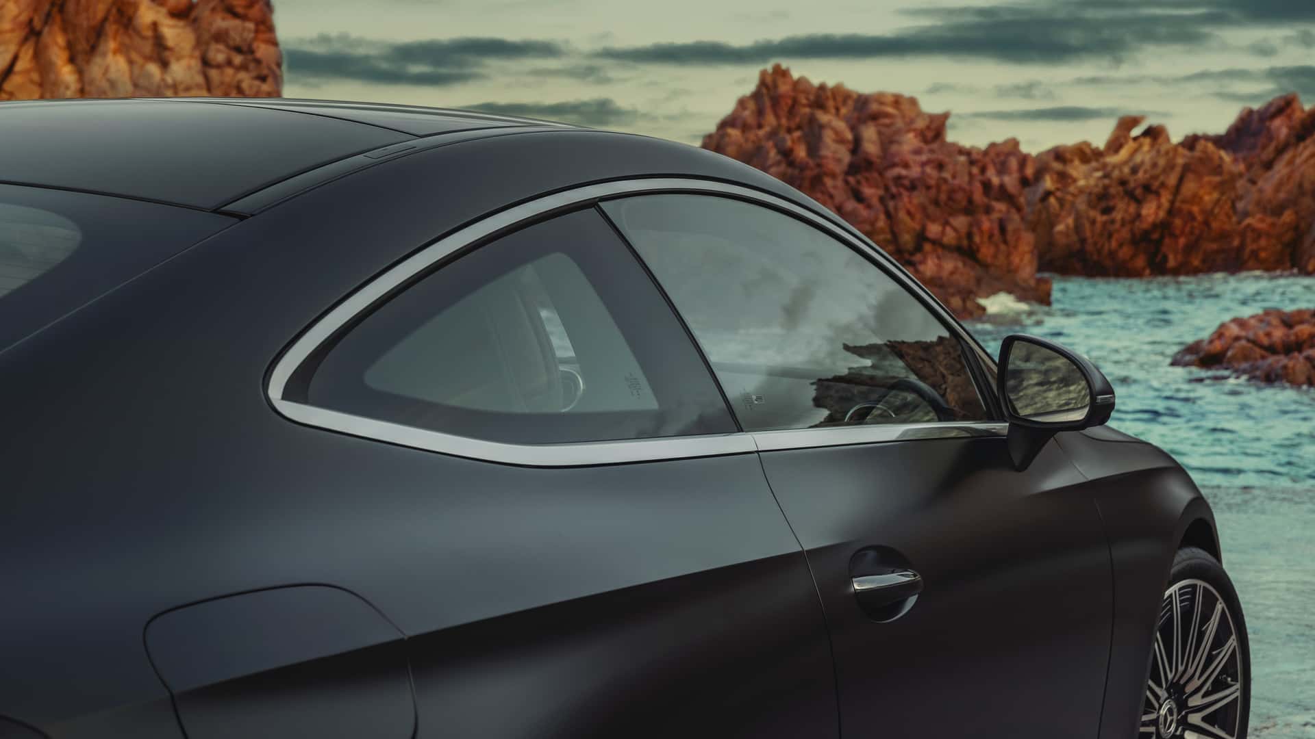 2024 Mercedes CLE Coupe tanıtıldı: İki kapılı coupe rekabetinde taze kan