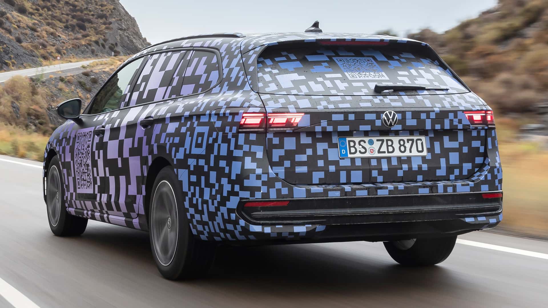 Yeni Volkswagen Passat ile ilgili ilk resmi bilgiler paylaşıldı