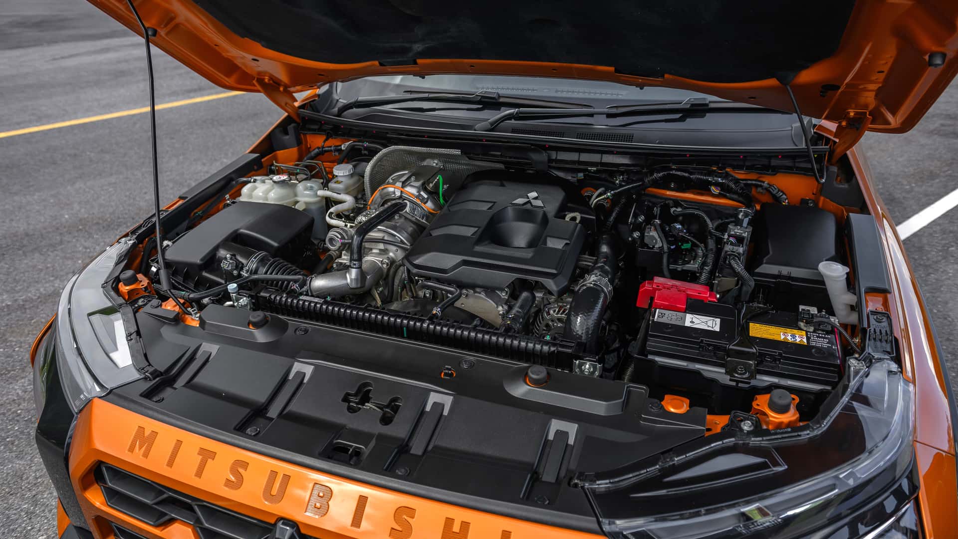 Yeni Mitsubishi L200 tanıtıldı: Daha güçlü motor, dayanıklı şasi