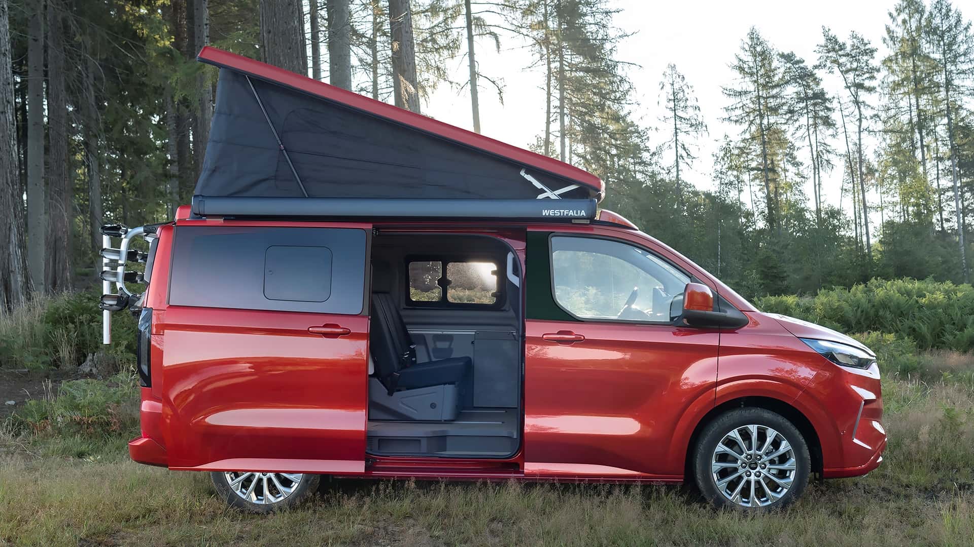 Ford, yeni kamp aracı Transit Custom Nugget'ı tanıttı