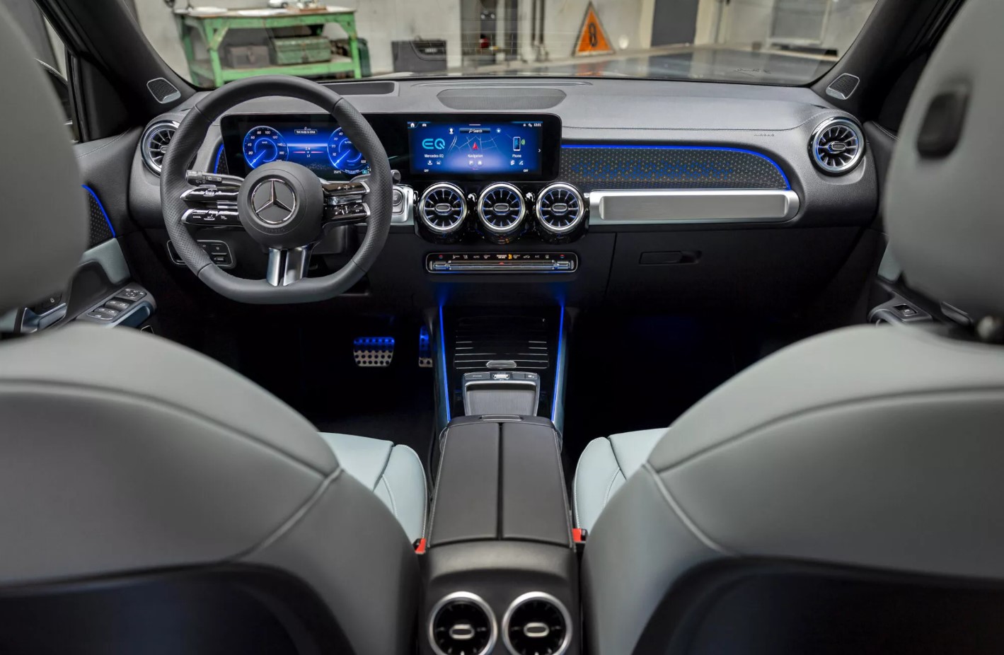 Makyajlı Mercedes EQA ve EQB tanıtıldı: İşte tasarımı ve özellikleri