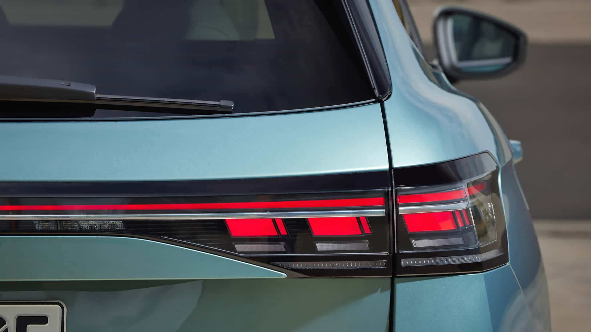 2024 Volkswagen Passat tanıtıldı: Daha büyük gövde, şarj edilebilir hibrit versiyonlar