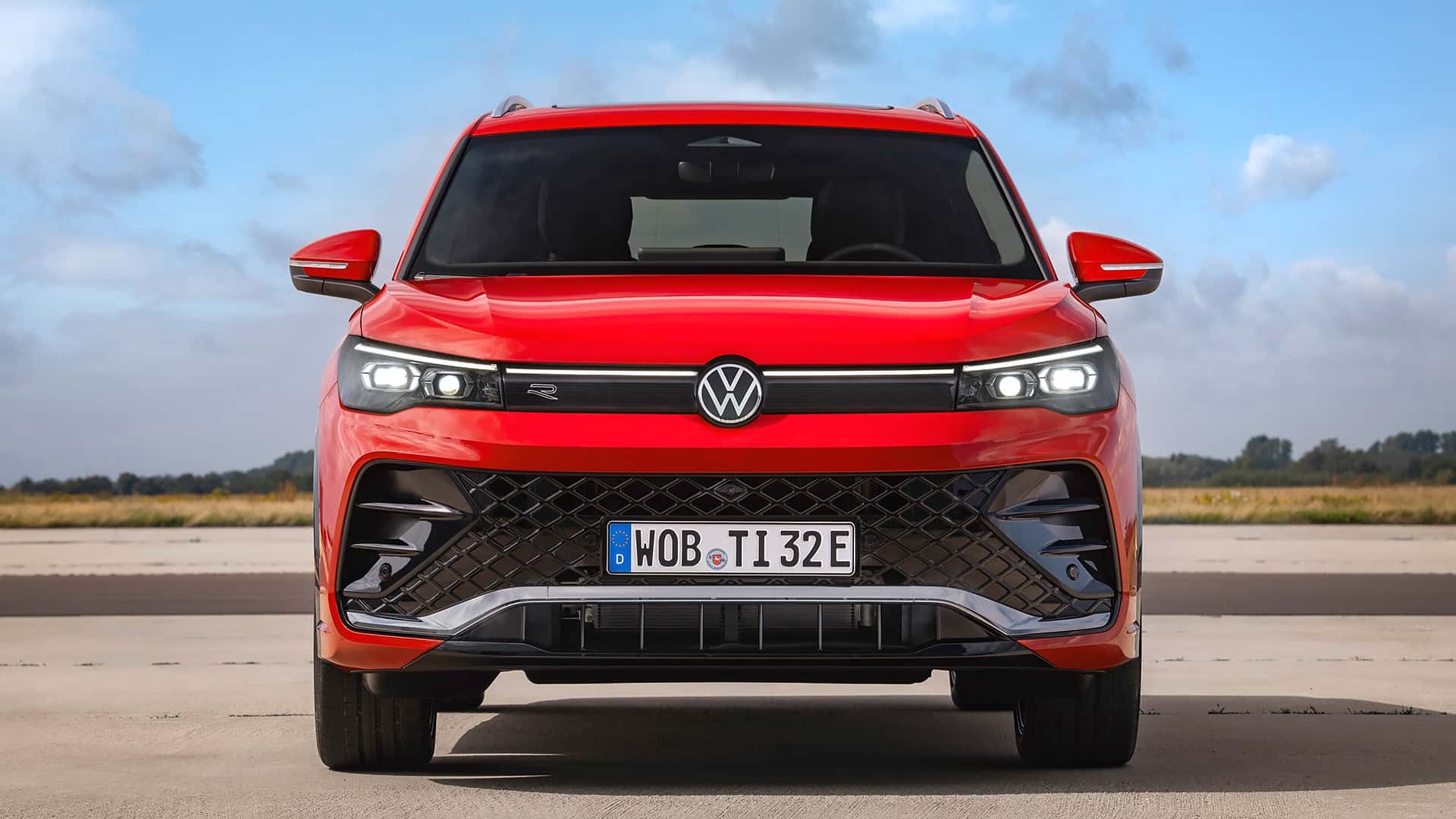 Yeni Volkswagen Tiguan, 100 km elektrikli menzil sunan versiyonlarıyla tanıtıldı