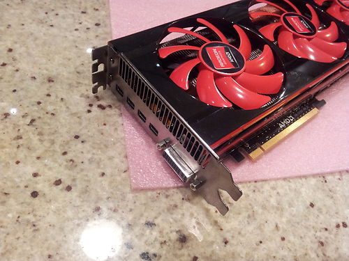 AMD Radeon HD 7990 Malta