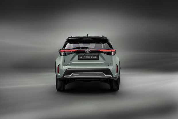 2024 Toyota Yaris Cross tanıtıldı: Daha güçlü hibrit motor, büyük ekranlar