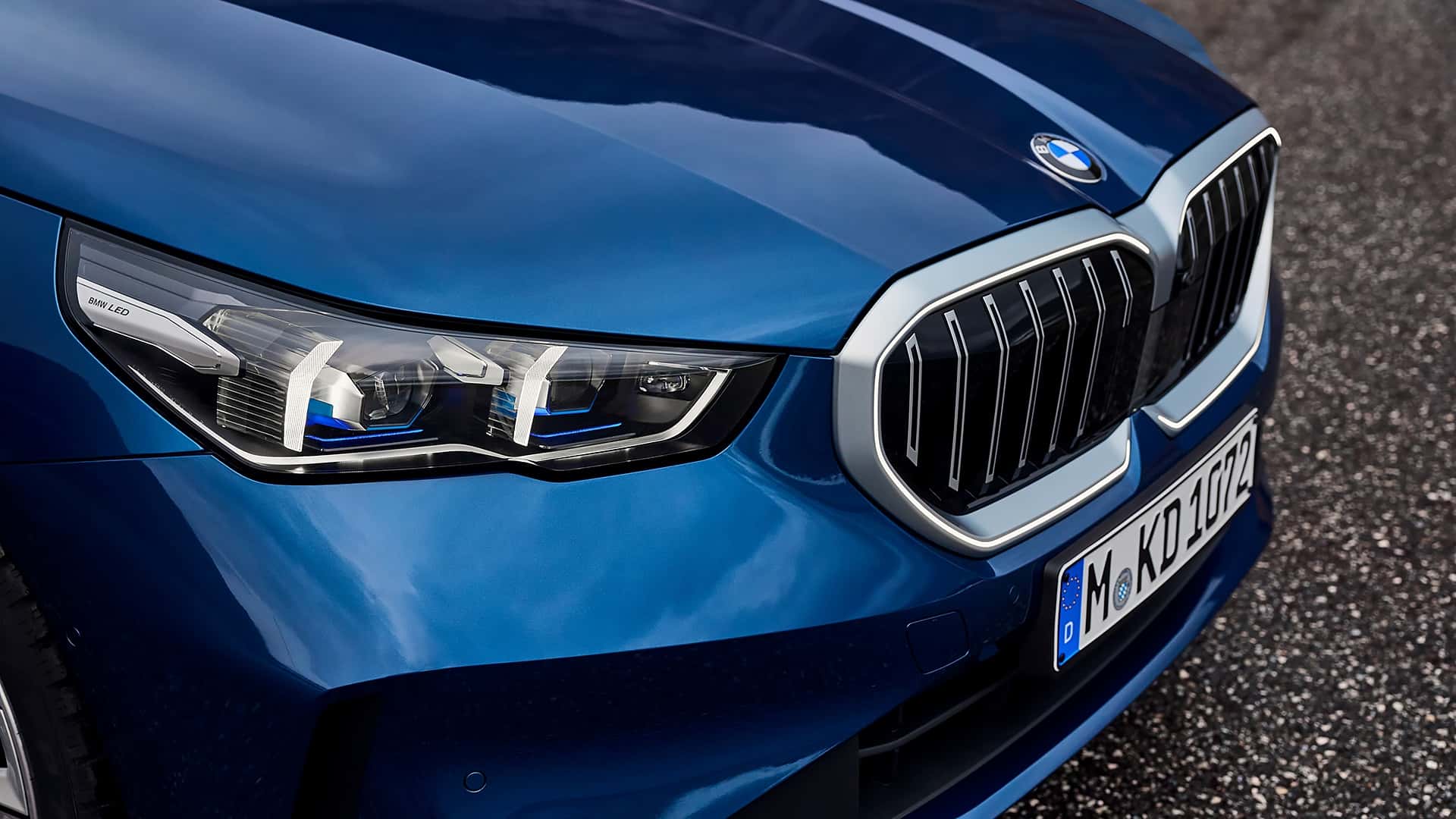 Yeni BMW 5 Serisi Touring, 600 beygirlik elektrikli versiyonuyla tanıtıldı