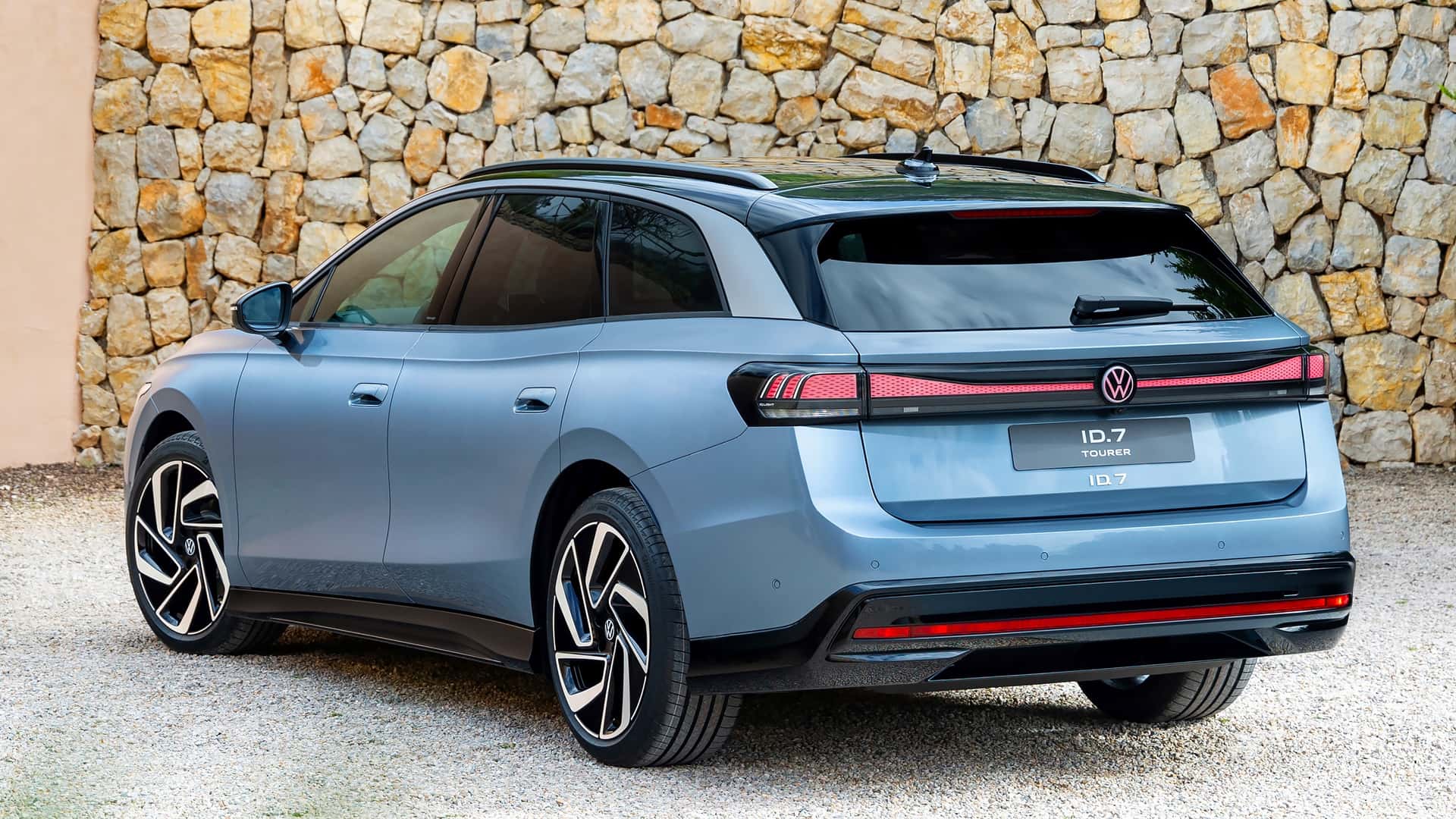 Volkswagen'in ilk elektrikli station wagon'u: Yeni ID.7 Tourer