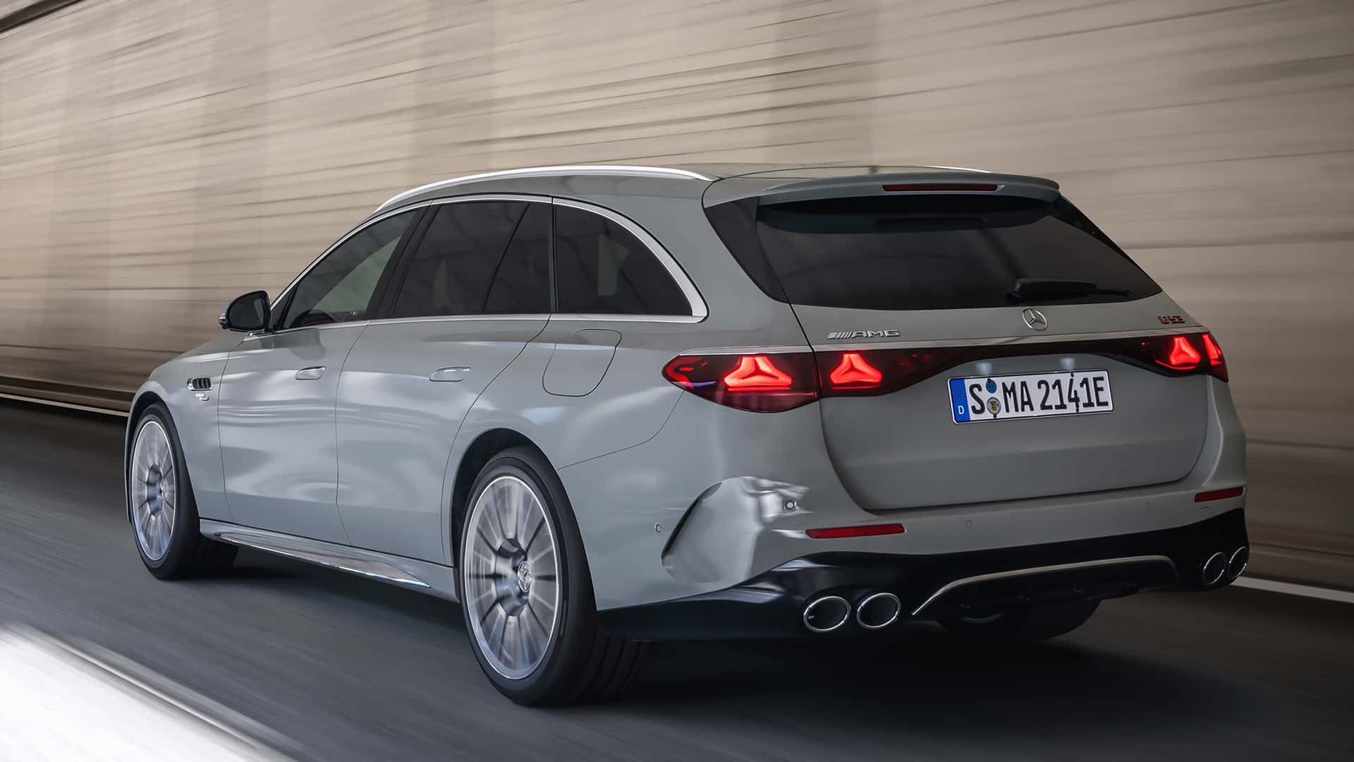 Yeni Mercedes-AMG E53, şarj edilebilir hibrit gücüyle geliyor