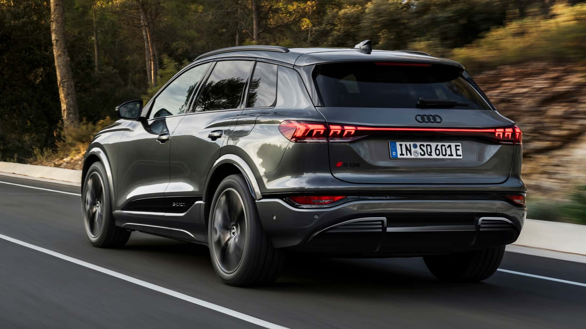 Yeni Audi Q6 e-tron ve SQ6 e-tron tanıtıldı: İşte tasarımı ve özellikleri