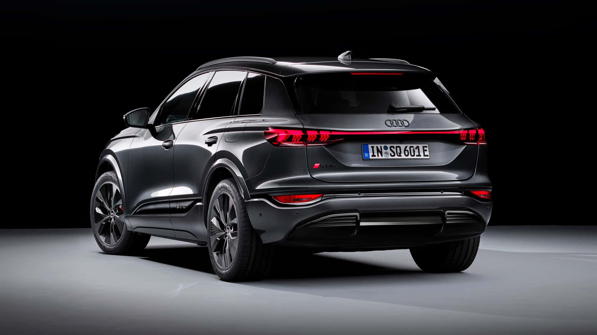 Yeni Audi Q6 e-tron ve SQ6 e-tron tanıtıldı: İşte tasarımı ve özellikleri