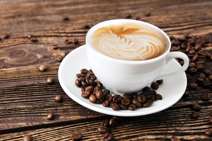 Uykudan önce kahve içmek iş verimliliğini artırabilir