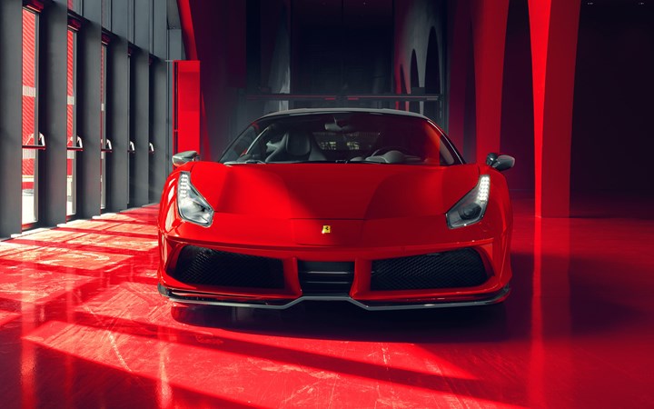 iPhone'ların tasarımcısı Ferrari'nin başına geçebilir