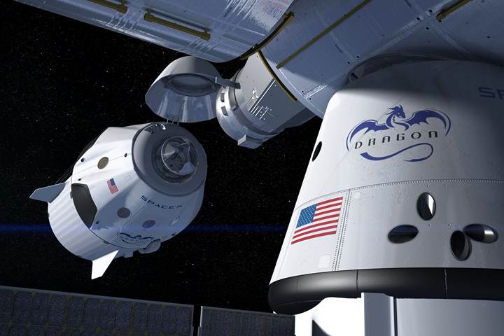 SpaceX ve Boeing, uzaya insan göndermek için birbirleriyle yarışıyor