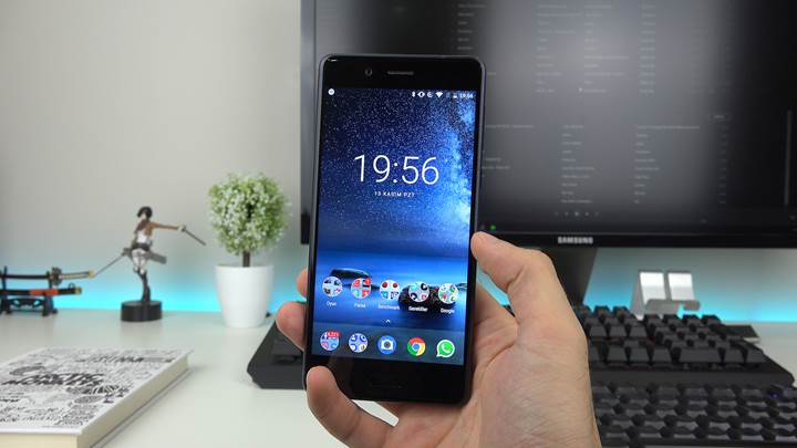 Nokia 8 incelemesi 'Snapdragon 835 ve Zeiss kameralı amiral gemisi'