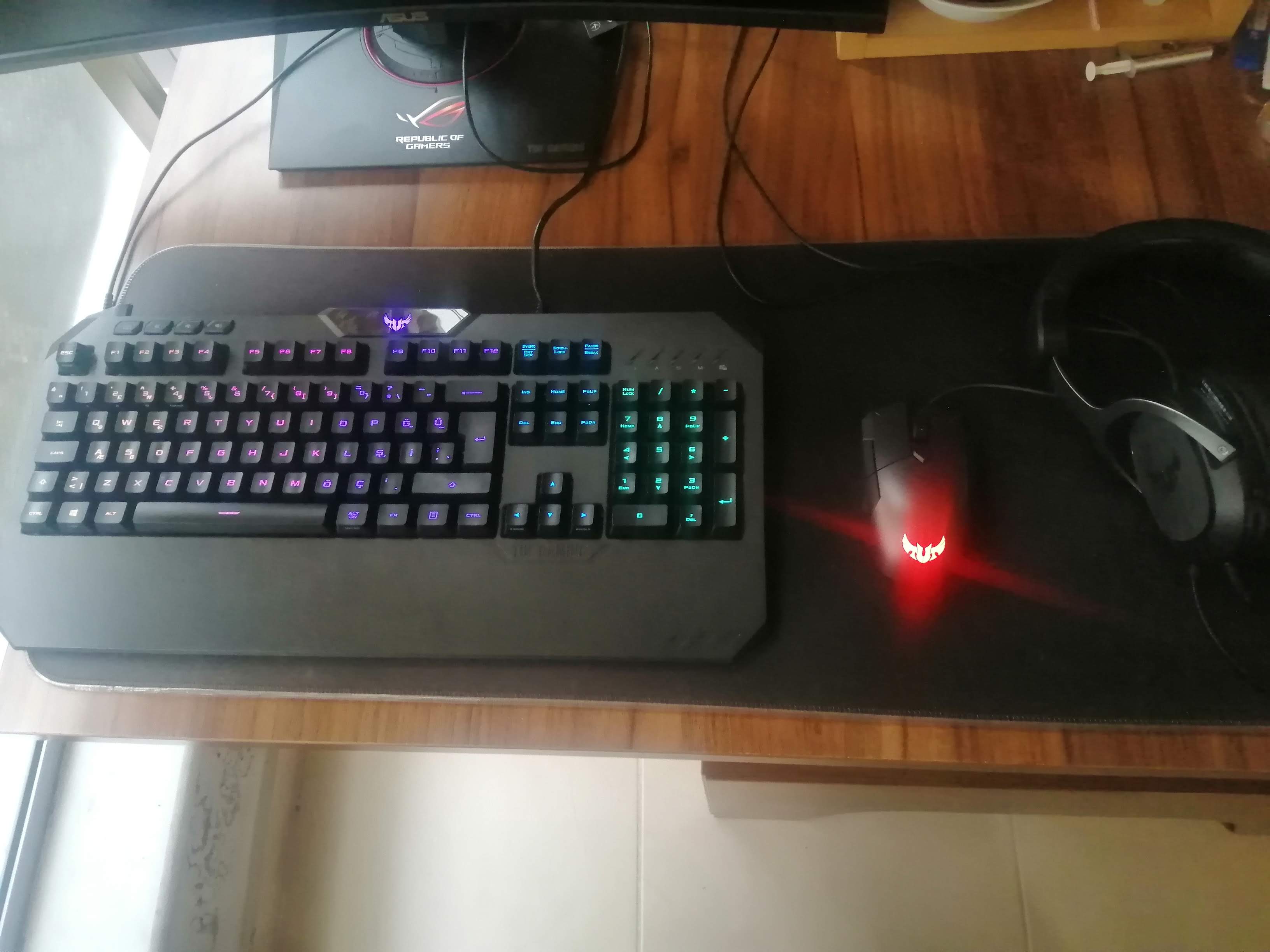 asus tuf gamıng k5 rgb asus tug gamıng m5 rgb maus