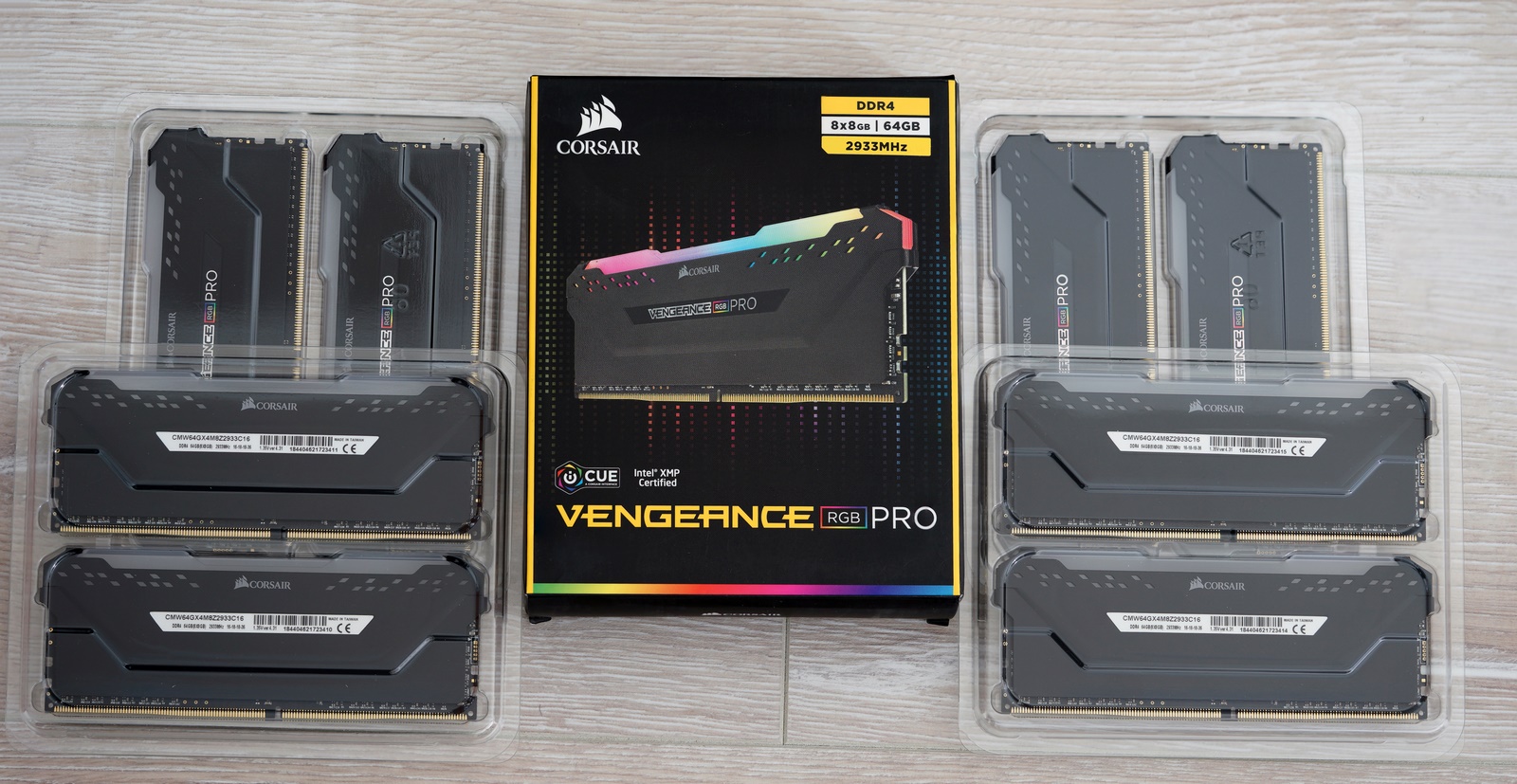 Corsair RGB Pro 2X8GB 2933mhz C16 SIFIR 750TL