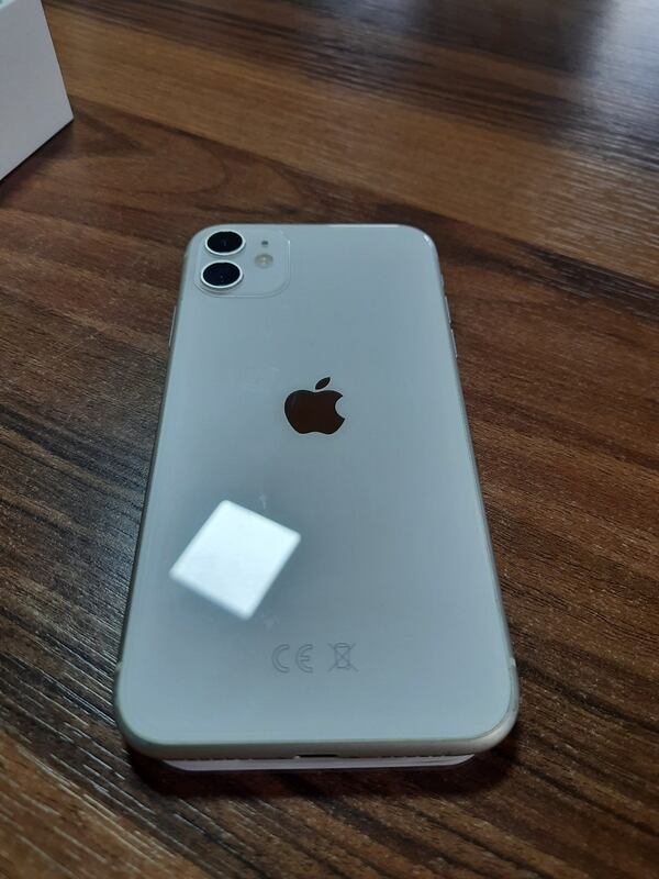 Satıldı - İphone 11 White 64GB Türktelekom Alınma