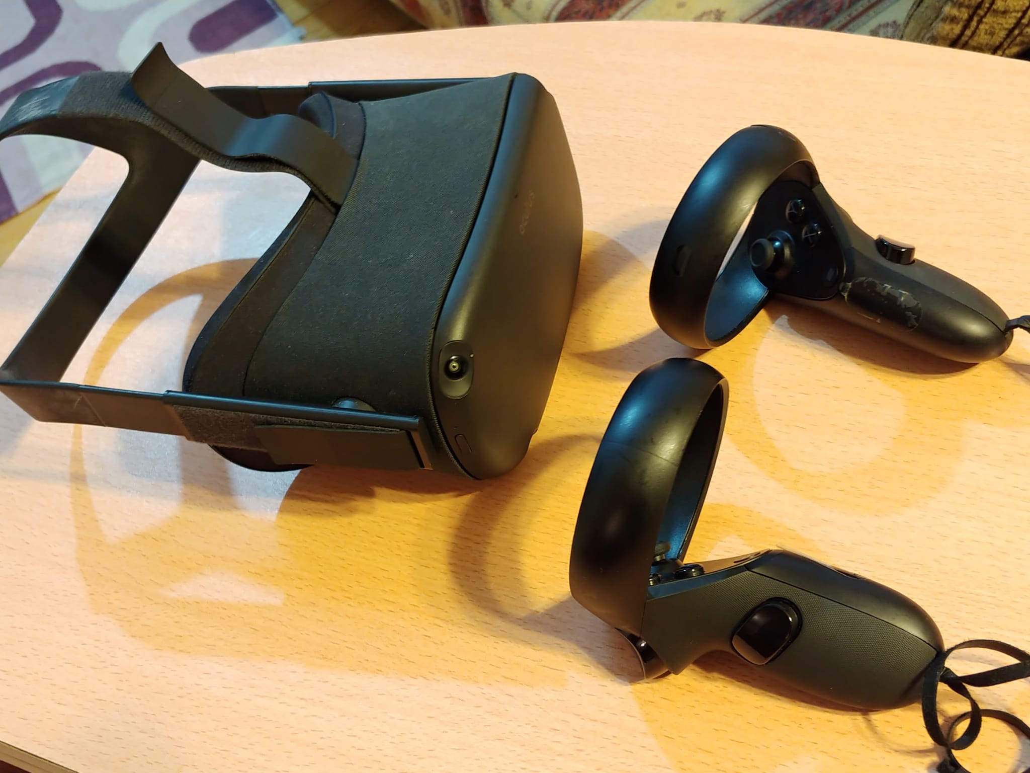 SATILDI] Oculus Quest 1 64GB 5.000 TL | DonanımHaber Forum