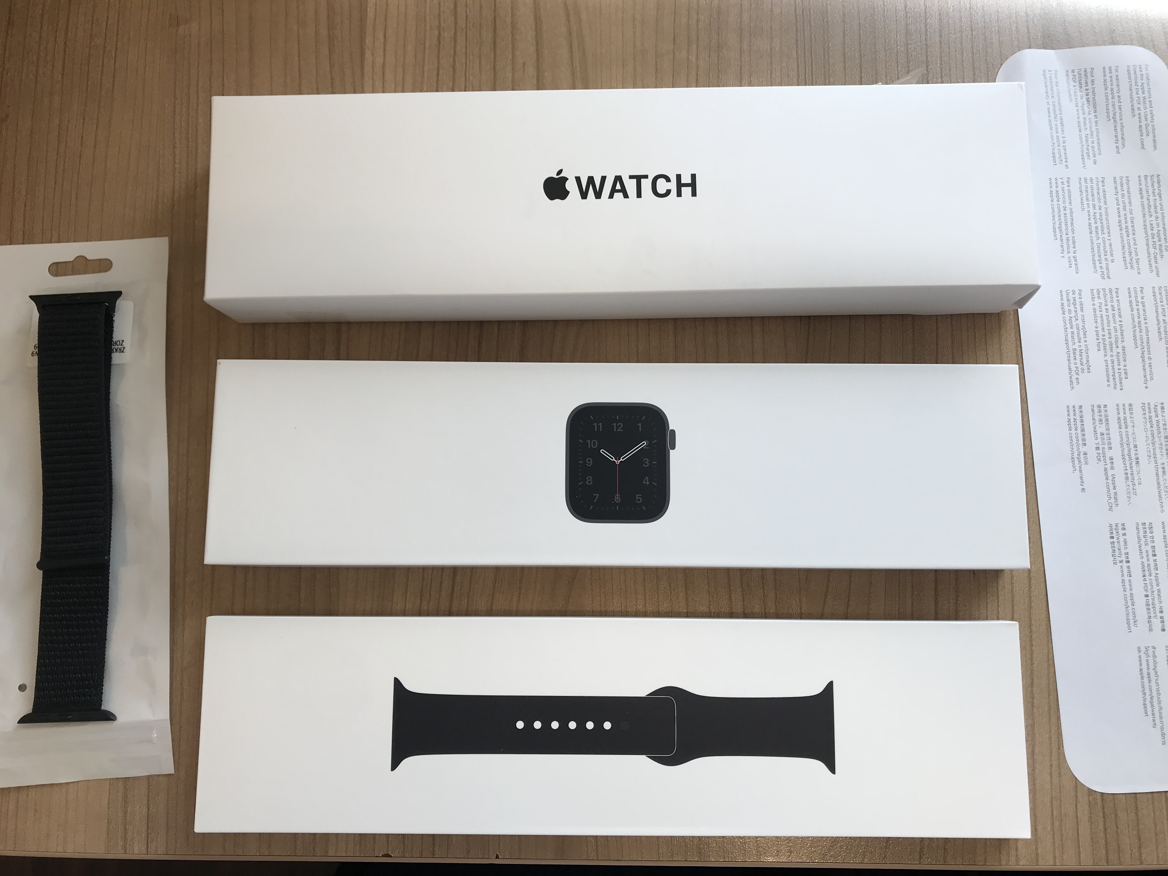 Iwatch se box hotsell