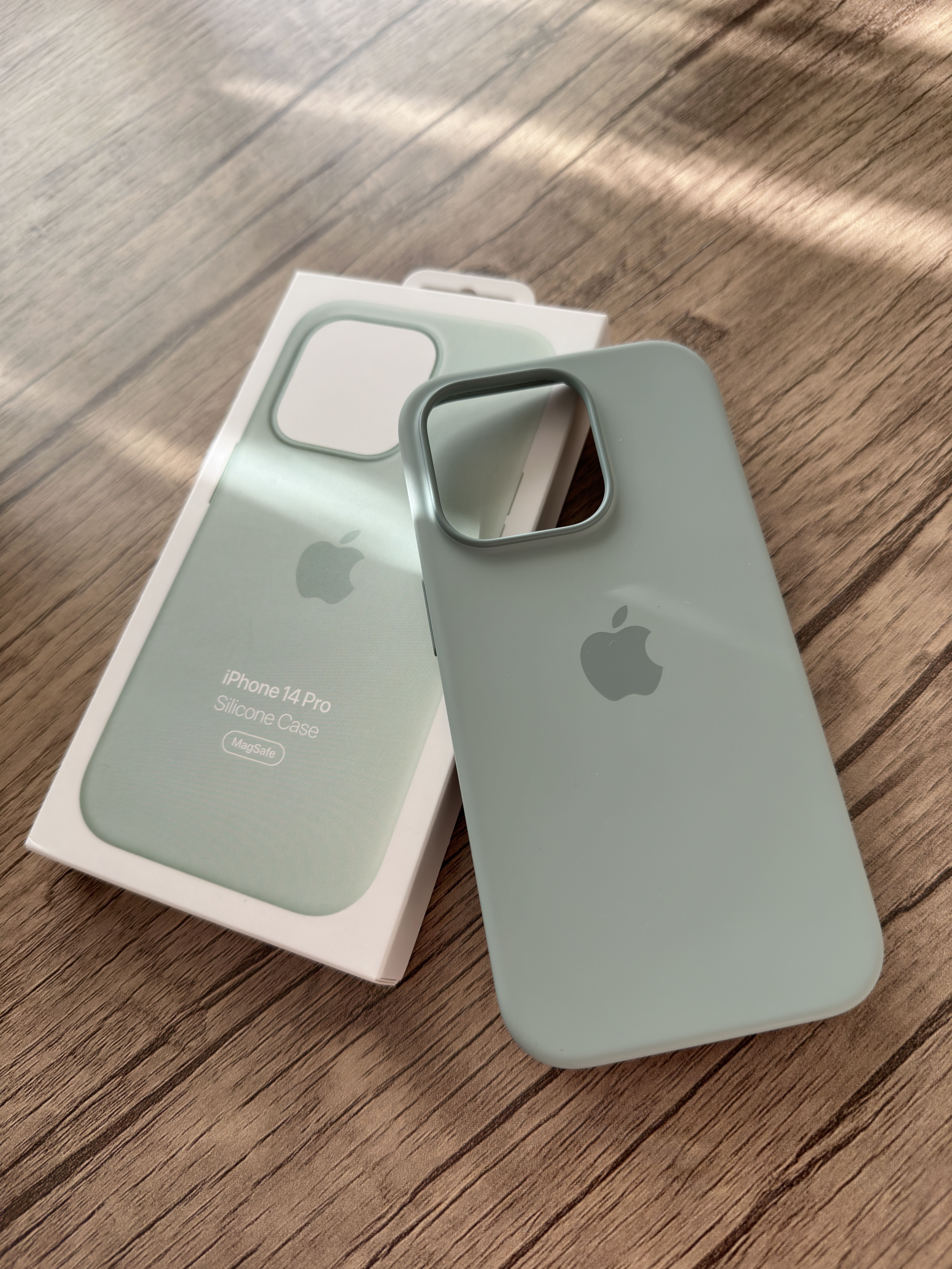Forum Dışına Satıldı) Orijinal Apple iPhone 14 Pro MagSafe Silikon Kılıf -  Sukulent | DonanımHaber Forum