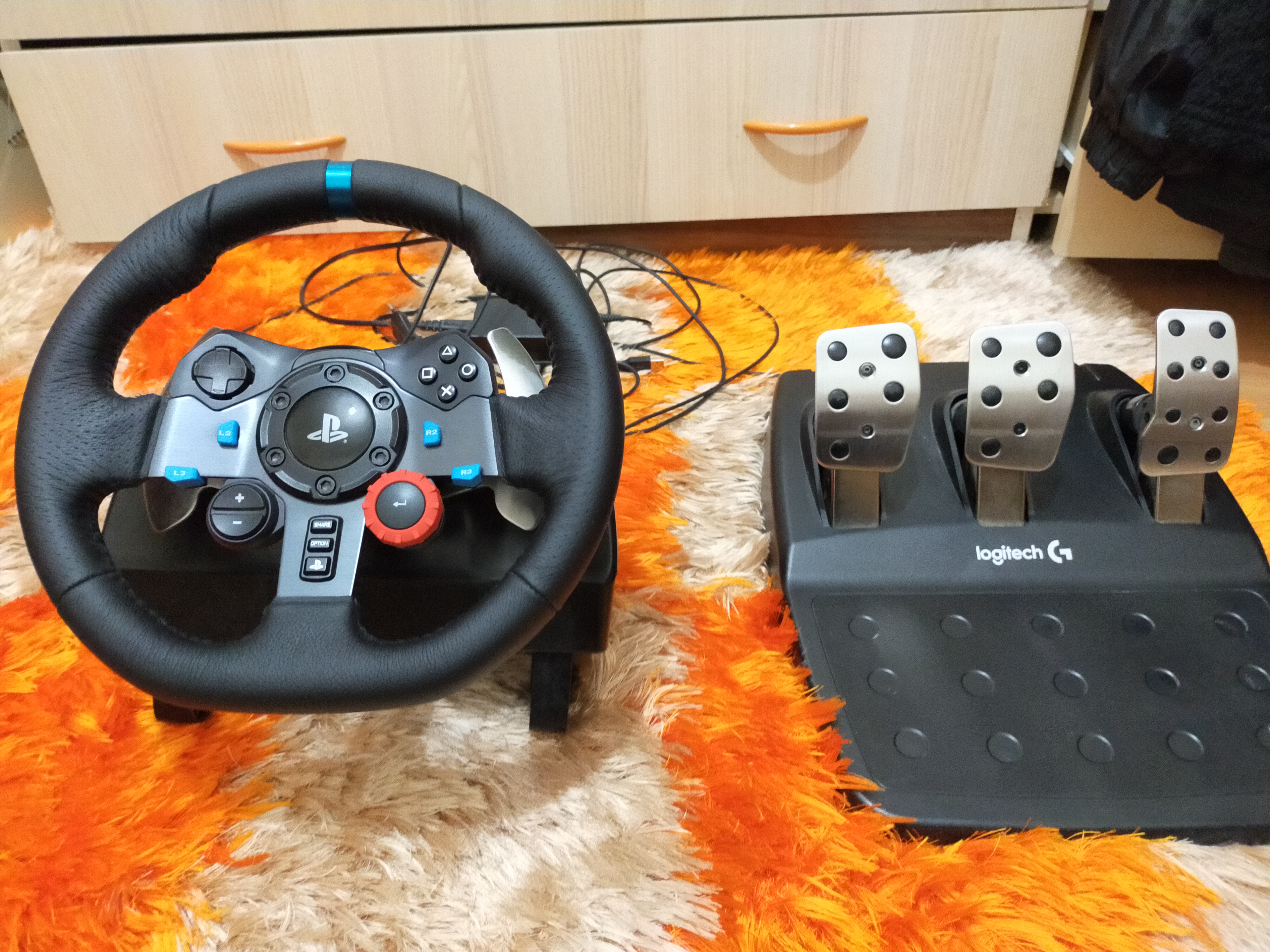 Logitech G29 Driving Force Direksiyon Seti 2. El (PC - PS4) - 2200 TL |  DonanımHaber Forum